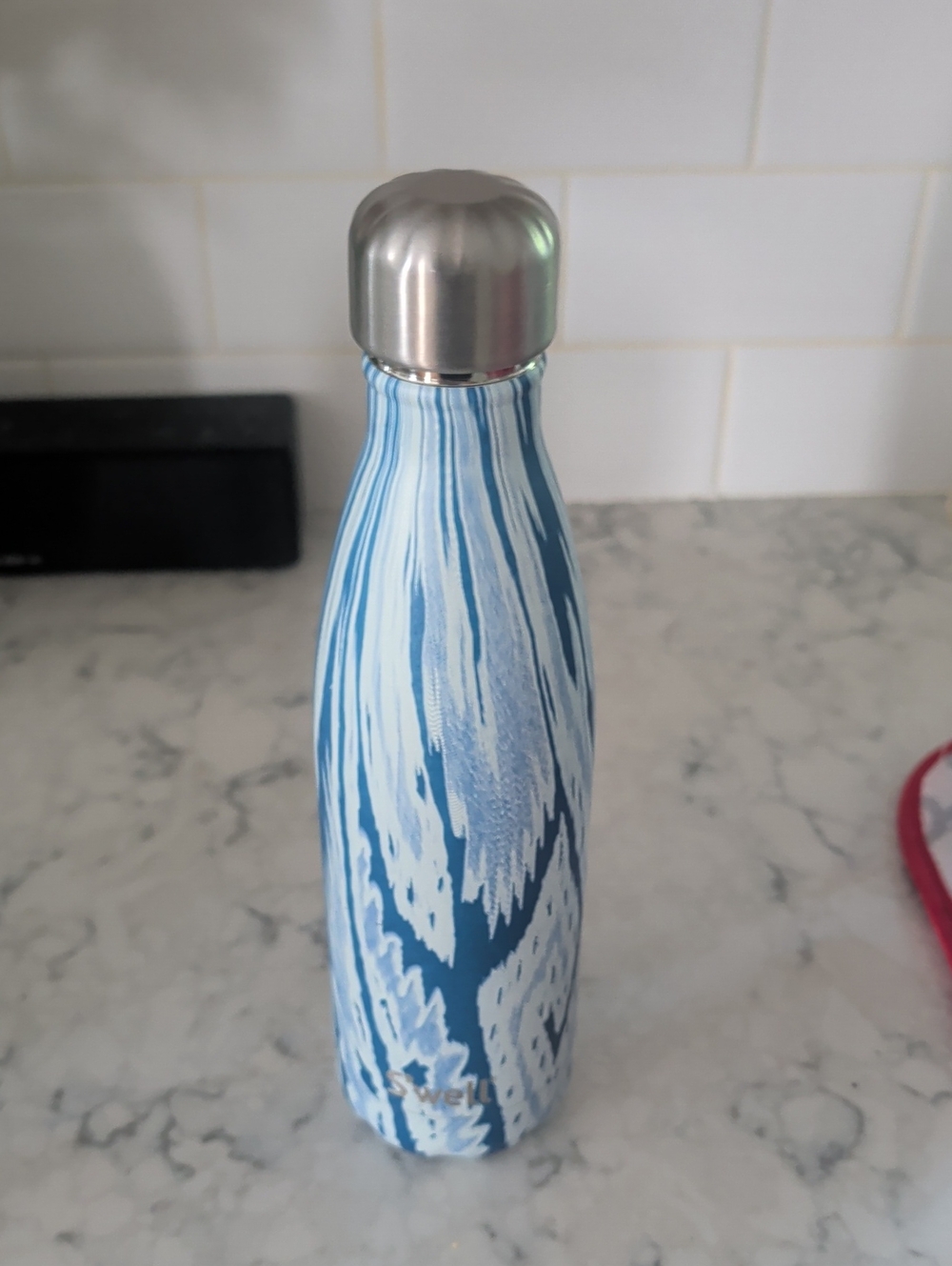 Swell Stainless Cap Blue Patterned Insulated Bottle - Home Dining